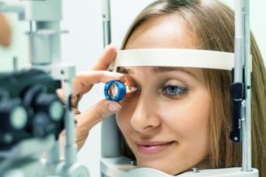 Opthamologist or Optometrist | Stuart P. Sondheimer