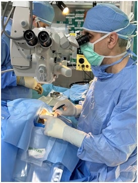 Close up view of Dr. Stuart Sondheimer performing surgery in Guinea with Chasity Boske assisting. (Bonnie Sondheimer/Provided by Dr. Stuart Sondheimer)